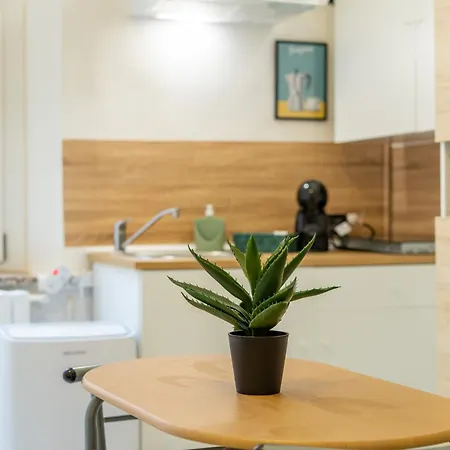 - A Pochi Passi Dal Centro Storico شقة *