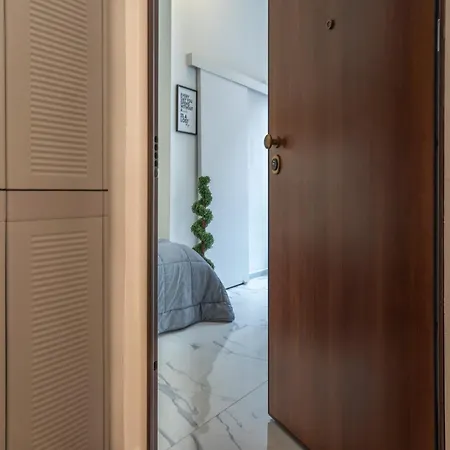 - A Pochi Passi Dal Centro Storico Apartament