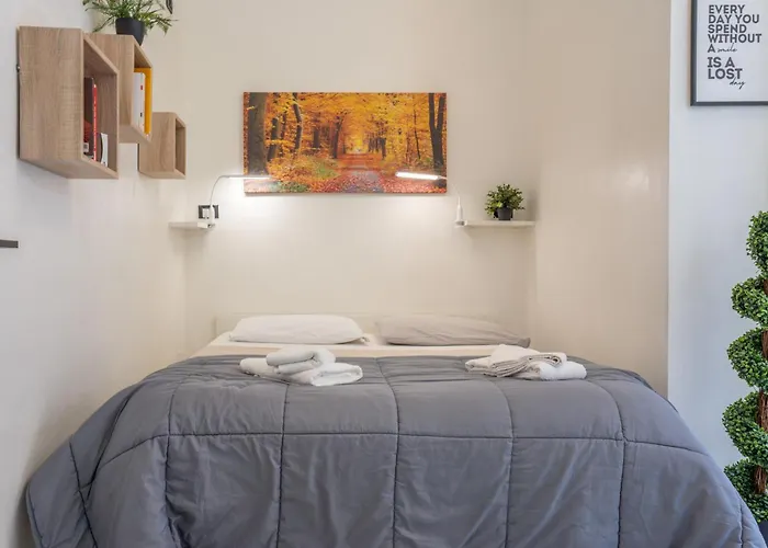 - A Pochi Passi Dal Centro Storico * فيرّارا