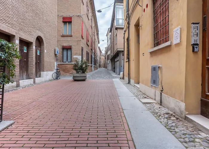 - A Pochi Passi Dal Centro Storico *